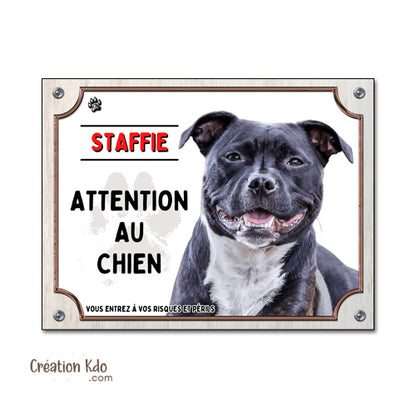 plaque staffie attention au chien monte la garde panneau portail pancarte